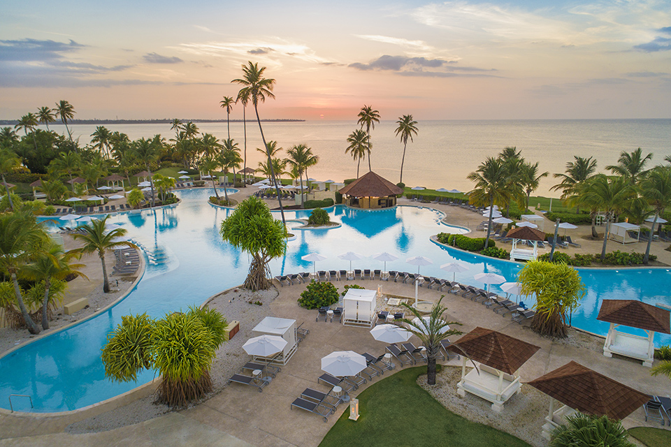 Pool or beach? That's the biggest decision you'll have to make at the Hyatt Regency Grand Reserve Puerto Rico. 